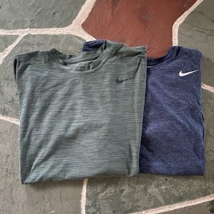 Lot of 2- Nike Mens shirts size Large